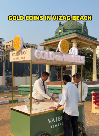 Gold on Wheels Vizag Beach Road Vaibhav Jewellers Akshaya Tritiya event