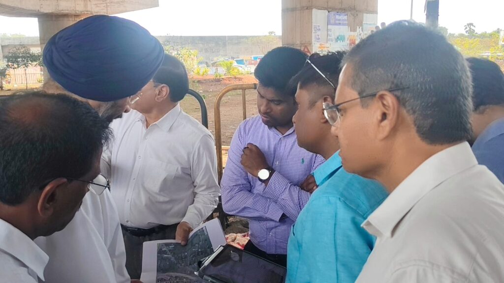Vizag Collector inspects Anandapuram Junction road expansion works